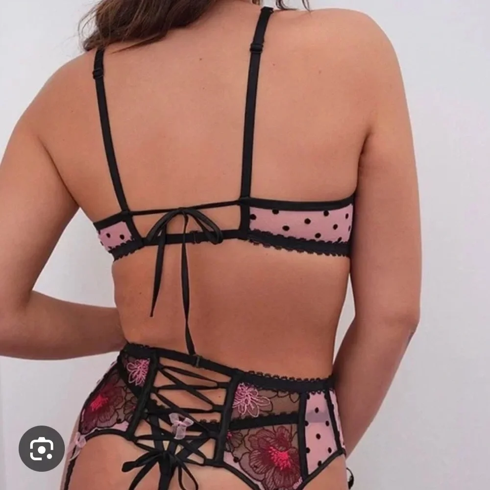 For Love and Lemons Zinnia High Neck Embroidered Bra NWT Black Floral